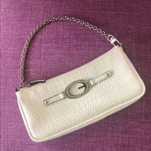 Vintage GUESS white clutch/mini bag